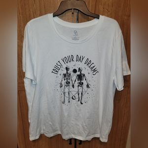 NWOT 2xl organic generation skeleton tee